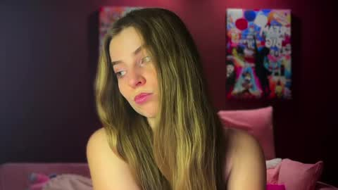 Snapshot of lily_smily chatting on 04-06-26, 05:14 Lily online show from 04-06-26, 05:14