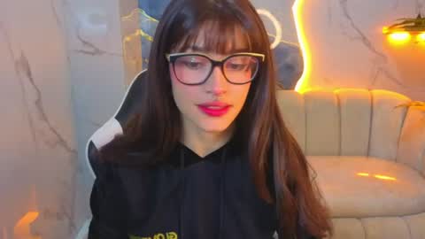 Follow me.. Live 730 to 1400 online show from 06-18-26, 12:42