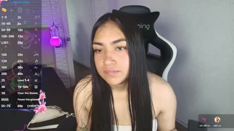 lily_waist online show from 10-25-25, 02:52