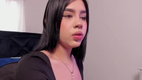 LilyWoodz online show from 02-02-26, 07:12