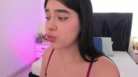 LilyWoodz online show from 04-21-26, 07:17