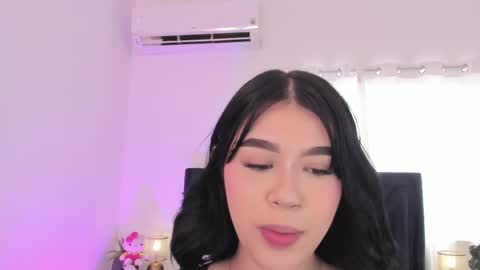 LilyWoodz online show from 05-17-26, 02:46