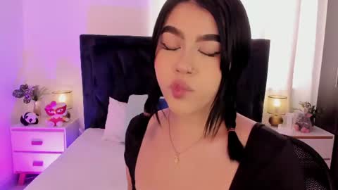 LilyWoodz online show from 07-14-26, 07:08