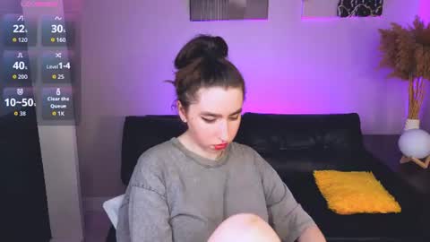 LILY online show from 07-12-26, 07:27