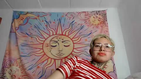 Lily online show from 06-20-26, 04:59