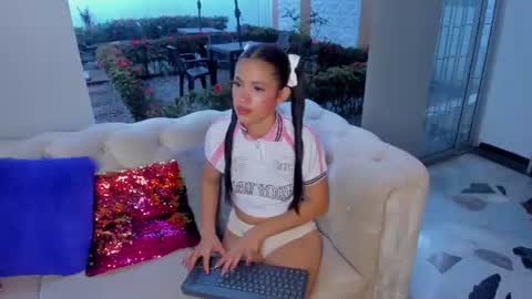 Lili  online show from 06-13-26, 12:14