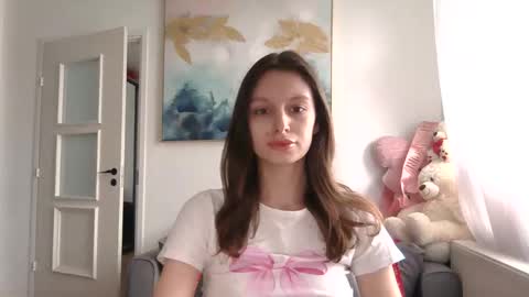 lilycandy_ online show from 04-06-26, 06:36