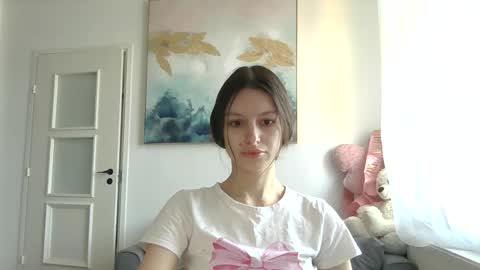 lilycandy_ online show from 04-18-26, 09:02