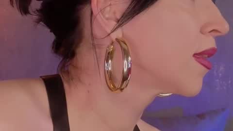 Snapshot of lilyconor chatting on 02-12-26, 04:02 Lily online show from 02-12-26, 04:02