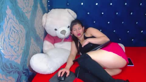 Snapshot of lilyevansxx chatting on 02-17-25, 09:41 Lily online show from 02-17-25, 09:41