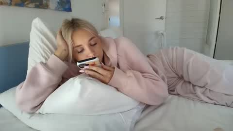 lilyflex online show from 06-08-26, 01:28
