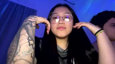 Snapshot of lilyhotson chatting on 05-03-26, 04:29 Lily online show from 05-03-26, 04:29