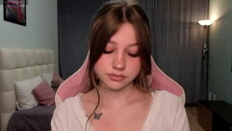 Snapshot of lilymoore69 chatting on 06-23-26, 10:52 Lily online show from 06-23-26, 10:52