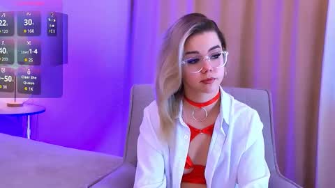 Snapshot of lilyrabbit chatting on 03-06-26, 05:37 Rose online show from 03-06-26, 05:37