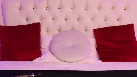      online show from 06-27-26, 03:33