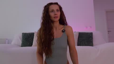 Lily online show from 06-10-26, 12:04