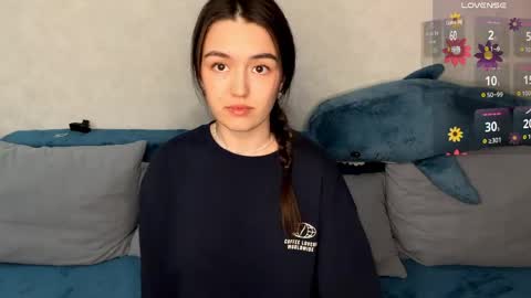 Lily online show from 04-03-26, 03:32