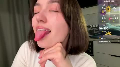 Lily online show from 06-08-26, 06:52