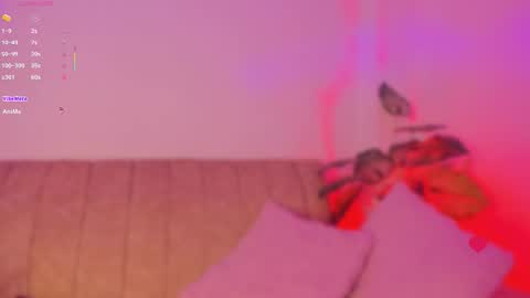 Lily  online show from 11-12-25, 09:21