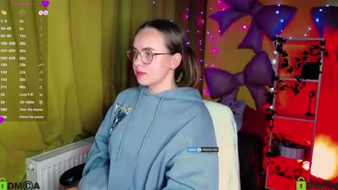 Lily online show from 04-23-26, 04:09