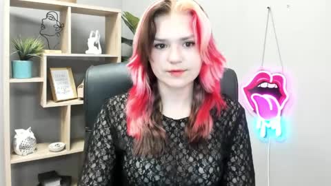 Lily online show from 06-08-26, 06:25