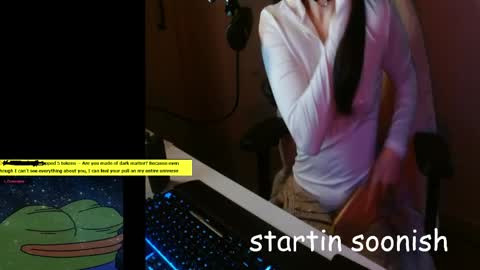 Snapshot of lilythrone chatting on 05-18-26, 01:24 Lily Rone online show from 05-18-26, 01:24