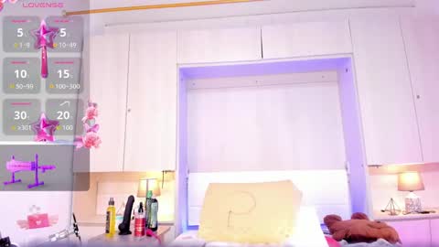 lilywhitee1 online show from 11-22-25, 04:28