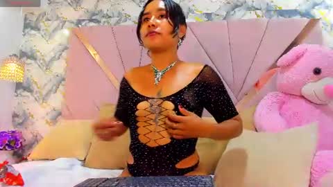 Snapshot of lilyy_rose_ chatting on 07-24-26, 05:44 Lily Rose online show from 07-24-26, 05:44