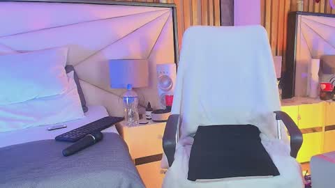 Lilly online show from 09-30-25, 02:33