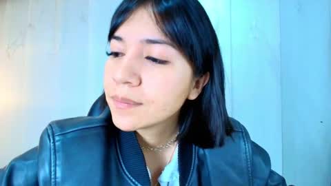  Lina Bedoya  online show from 11-27-25, 11:34
