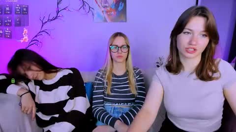 lina_fox12 online show from 10-01-25, 12:49