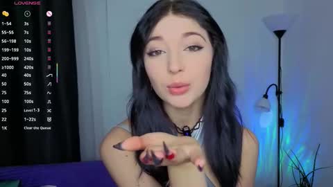 Lina online show from 12-04-25, 06:34