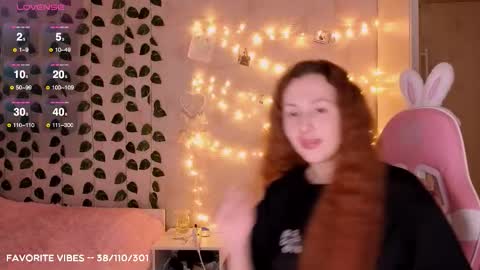 Snapshot of lina_red_x chatting on 09-17-25, 08:43 Lina Red X online show from 09-17-25, 08:43