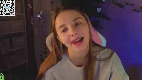 LINA online show from 02-18-26, 01:12