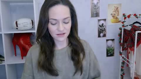 Lina online show from 01-14-26, 06:52