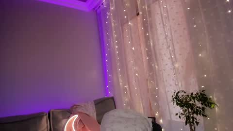 Sophia online show from 02-24-25, 07:00