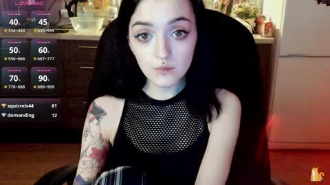 Lina 3  1715622743 online show from 01-04-25, 06:19