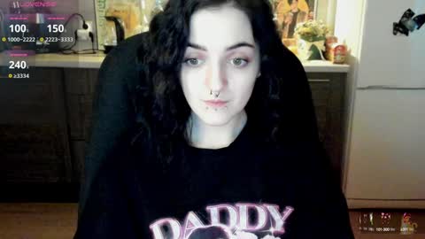 Lina 3  1715622743 online show from 01-07-25, 12:09