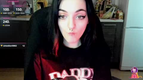 Lina 3  1715622743 online show from 02-06-25, 10:48