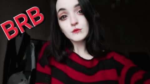 Lina 3  1715622743 online show from 11-18-25, 07:35