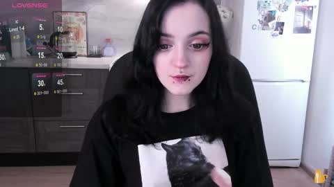 Lina 3  1715622743 online show from 03-17-26, 07:01