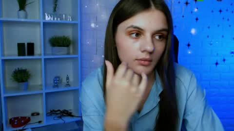 Snapshot of linaa_dolly chatting on 06-04-26, 12:55 linaa_dolly online show from 06-04-26, 12:55