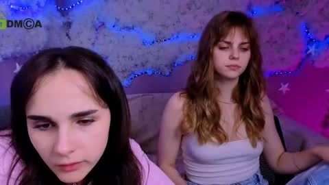 Snapshot of linaa_dolly chatting on 06-12-26, 03:33 linaa_dolly online show from 06-12-26, 03:33