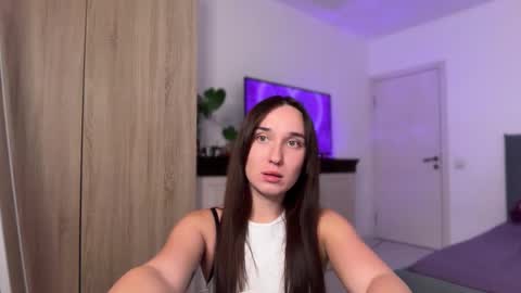 Snapshot of linabbb chatting on 09-14-25, 04:39 Lina online show from 09-14-25, 04:39