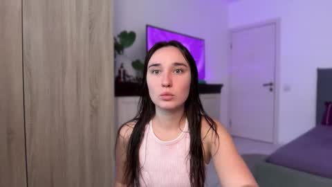 Snapshot of linabbb chatting on 09-16-25, 04:24 Lina online show from 09-16-25, 04:24