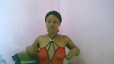 linah1123 online show from 04-15-26, 05:42