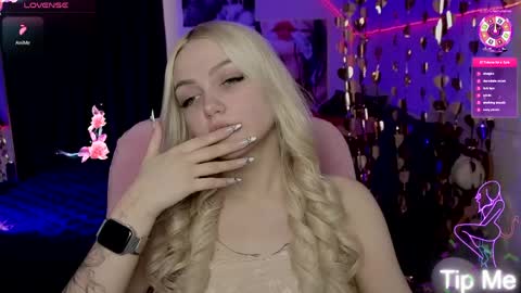 I am Lina online show from 04-08-26, 10:04