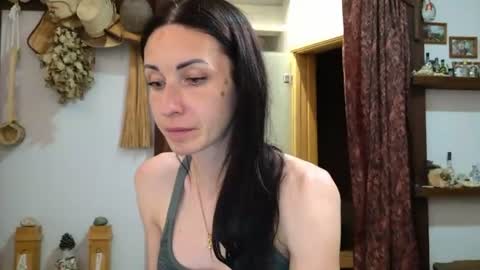 Snapshot of linalivee chatting on 06-21-26, 07:27 LinaLivee online show from 06-21-26, 07:27