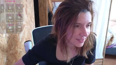 Lina online show from 12-29-24, 01:17