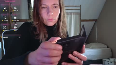 Lina online show from 01-17-25, 03:43